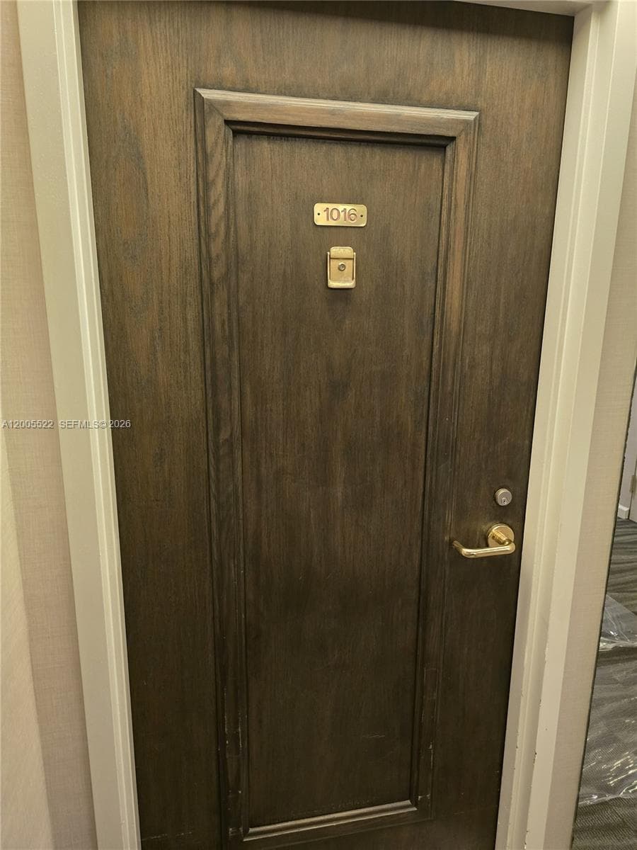 3610 Yacht Club Dr 1016 photo 2