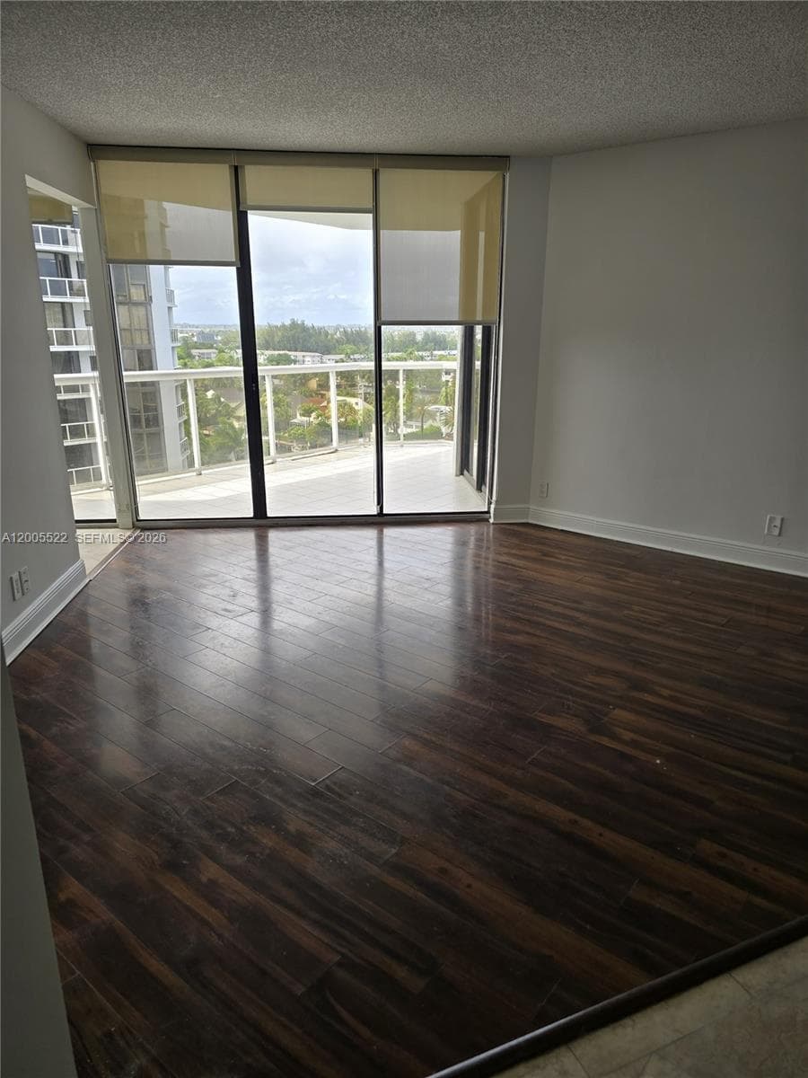 3610 Yacht Club Dr 1016 photo 13