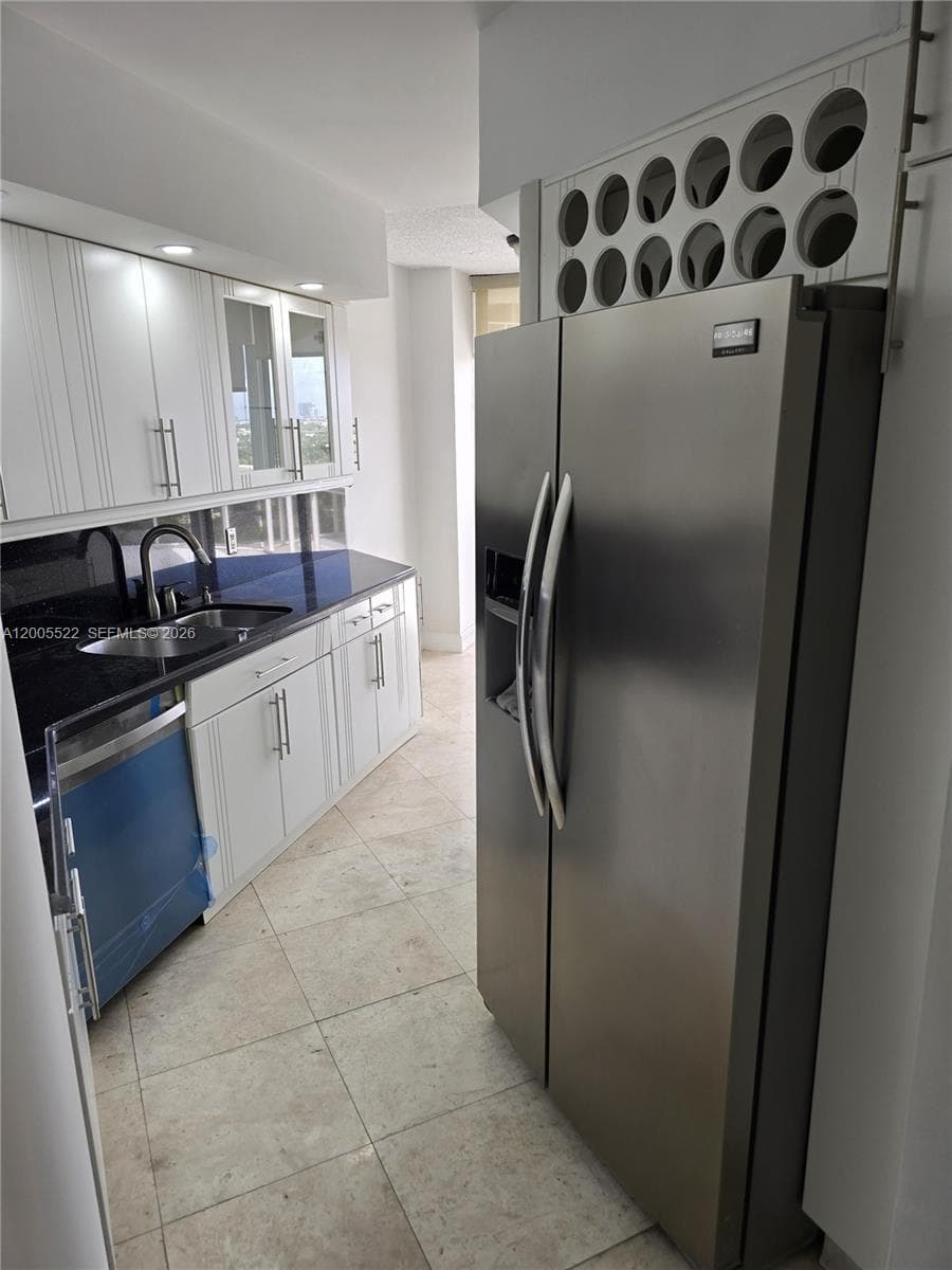 3610 Yacht Club Dr 1016 photo 12