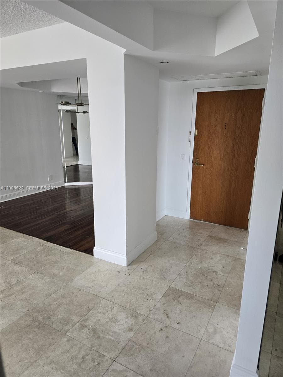 3610 Yacht Club Dr 1016 photo 5