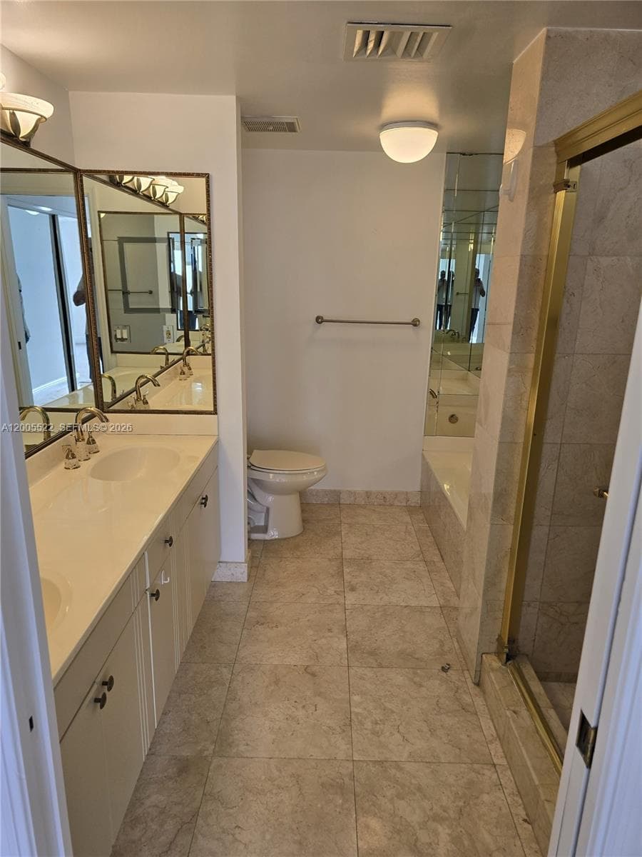 3610 Yacht Club Dr 1016 photo 18