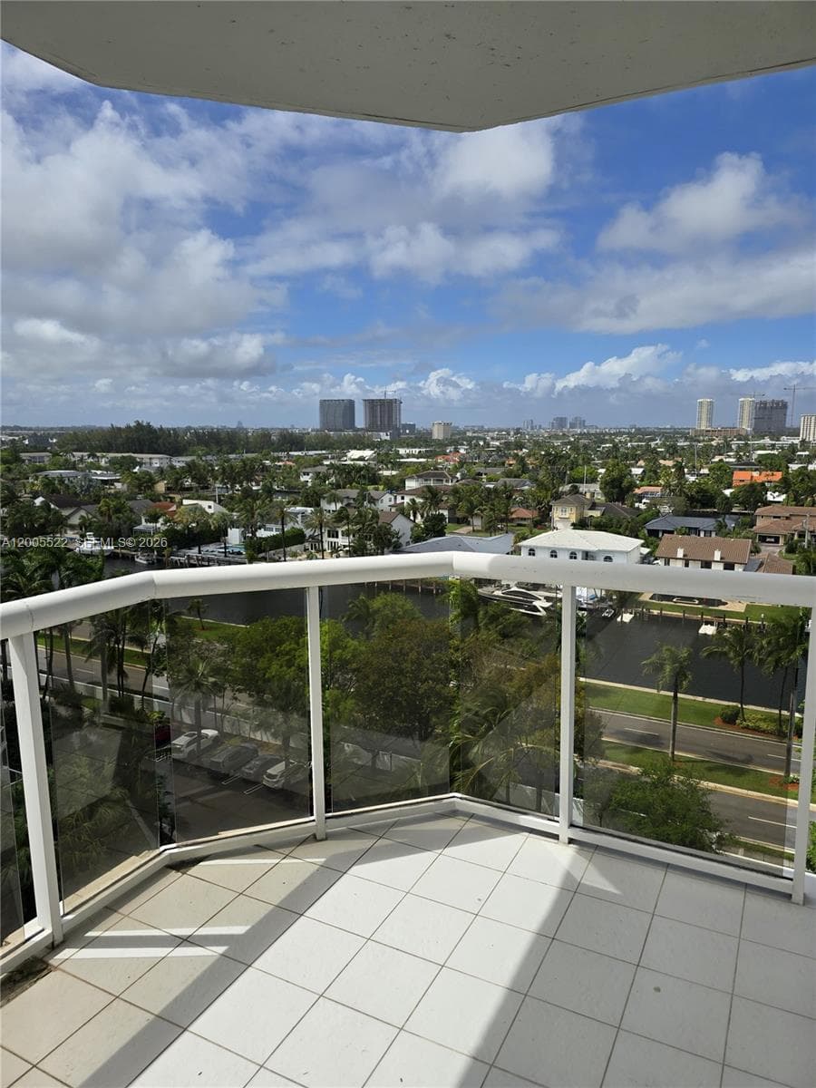 3610 Yacht Club Dr 1016 photo 25