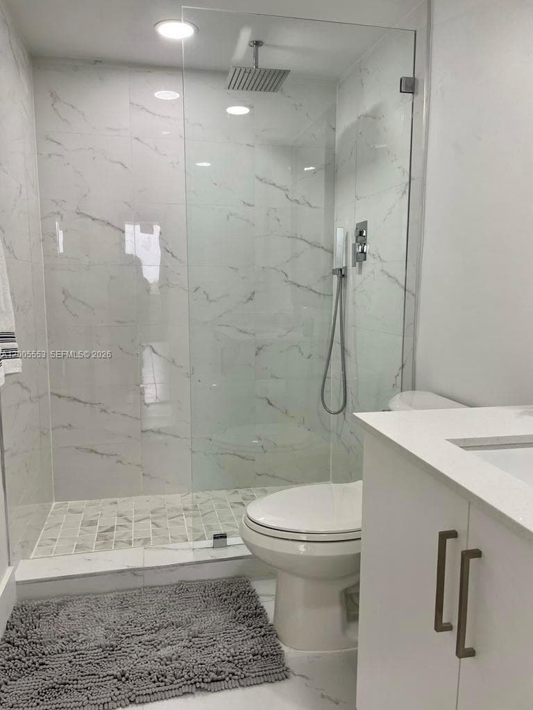 9800 Bay Harbor Dr 603 photo 17