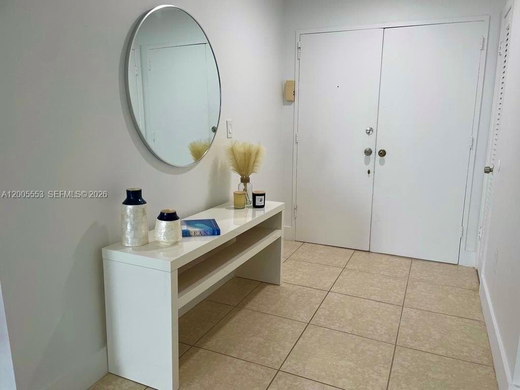 9800 Bay Harbor Dr 603 photo 3
