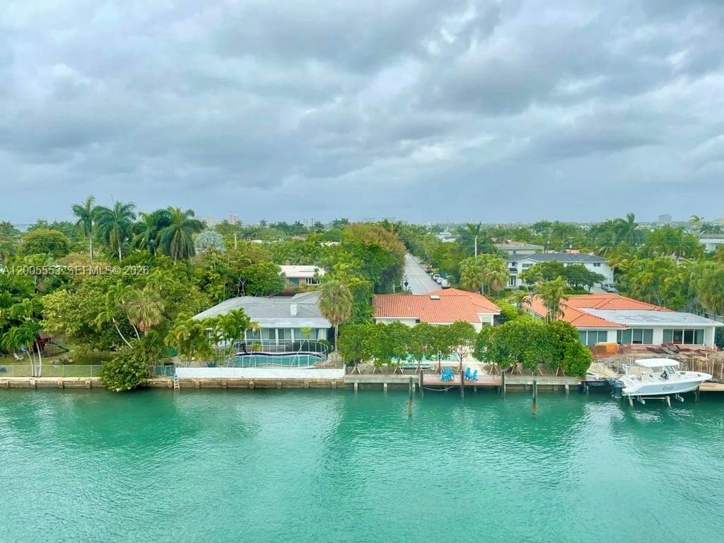 9800 Bay Harbor Dr 603 photo 1