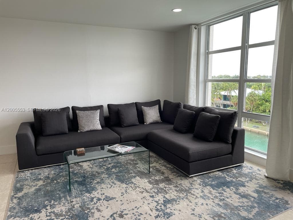 9800 Bay Harbor Dr 603 photo 8