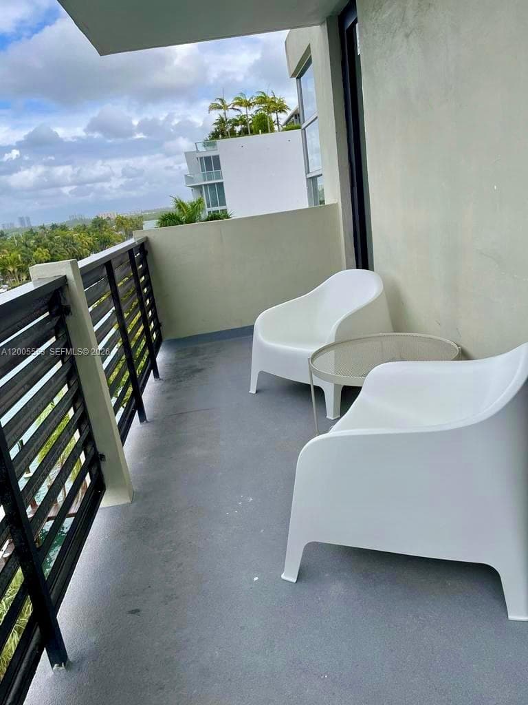 9800 Bay Harbor Dr 603 photo 25