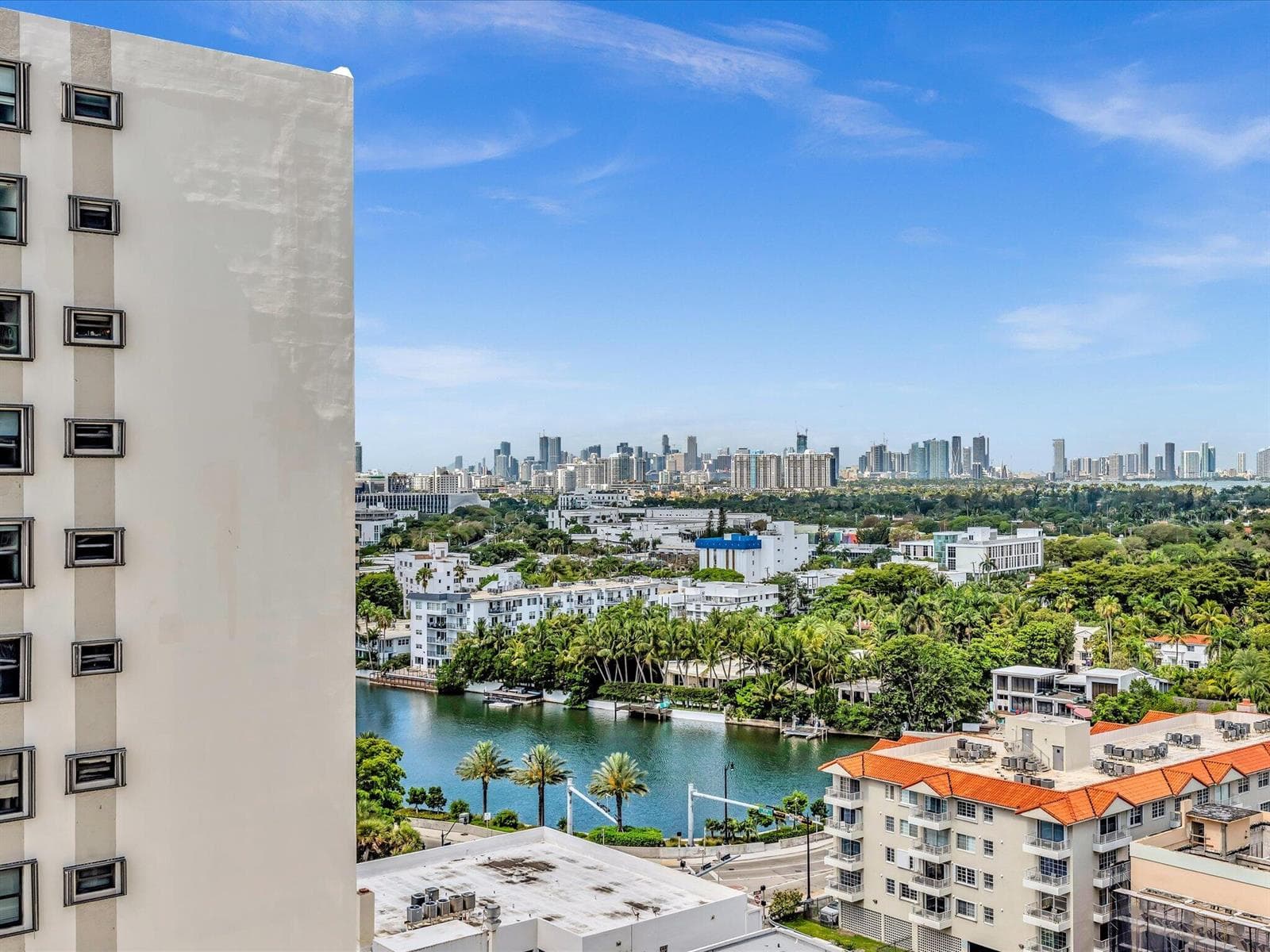 2655 Collins Avenue Unit 1710 photo 15
