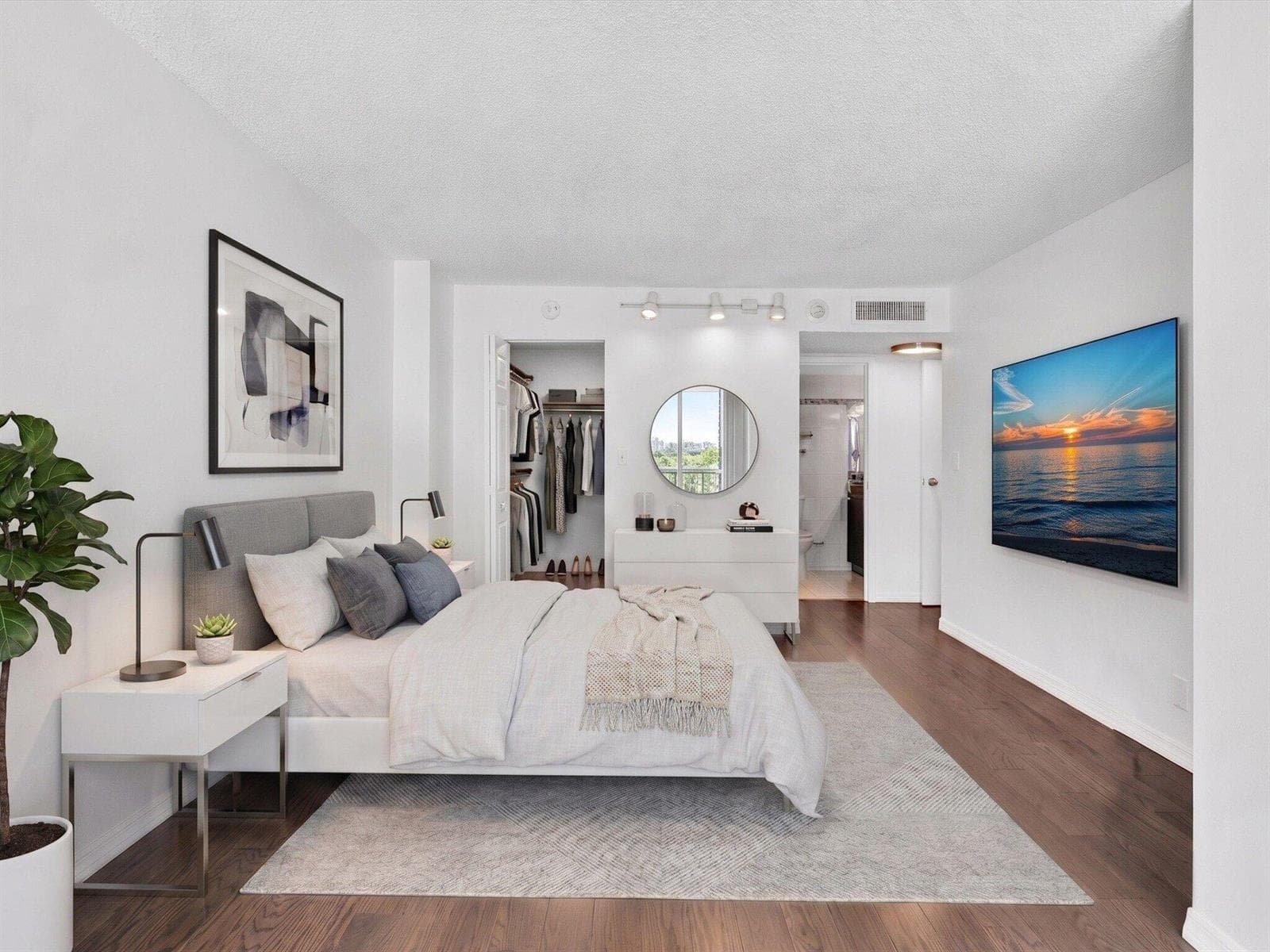 2655 Collins Avenue Unit 1710 photo 25