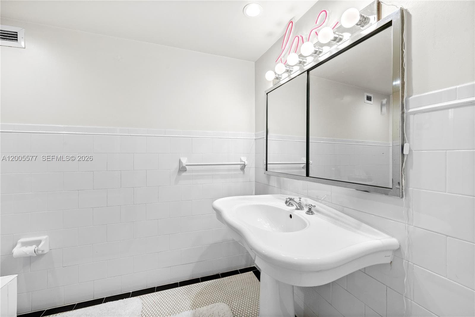 5255 Collins Ave 11A photo 8