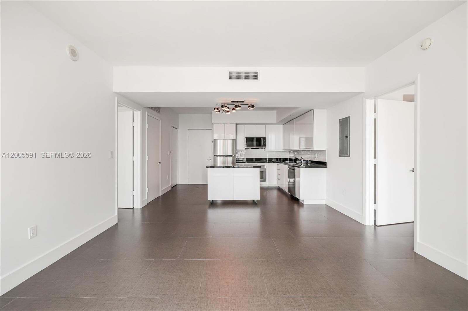 92 3rd St 2212 photo 17