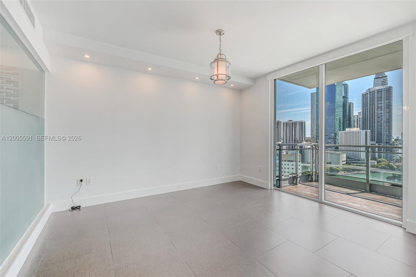 92 3rd St 2212 photo 20