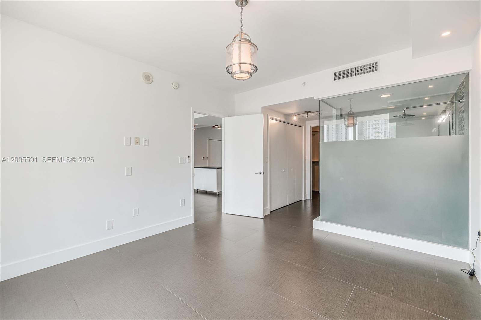 92 3rd St 2212 photo 24