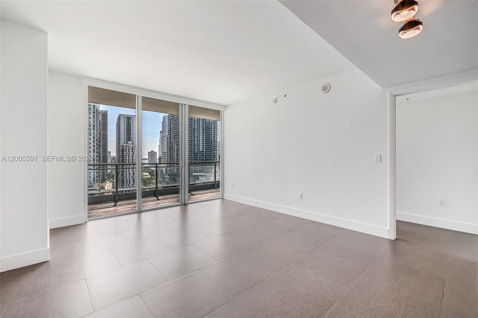 92 3rd St 2212 photo 14