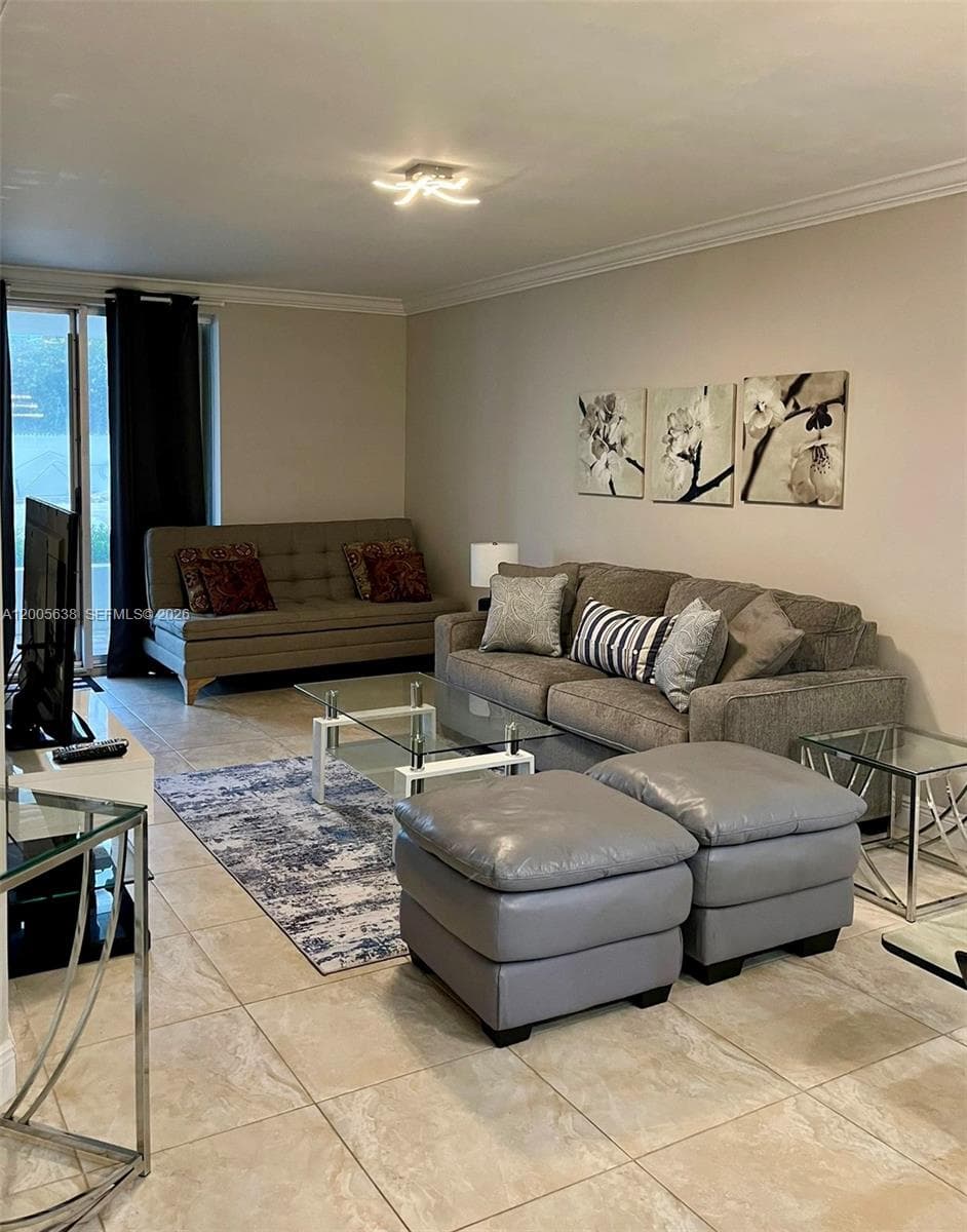 3725 Ocean Dr L12 photo 9