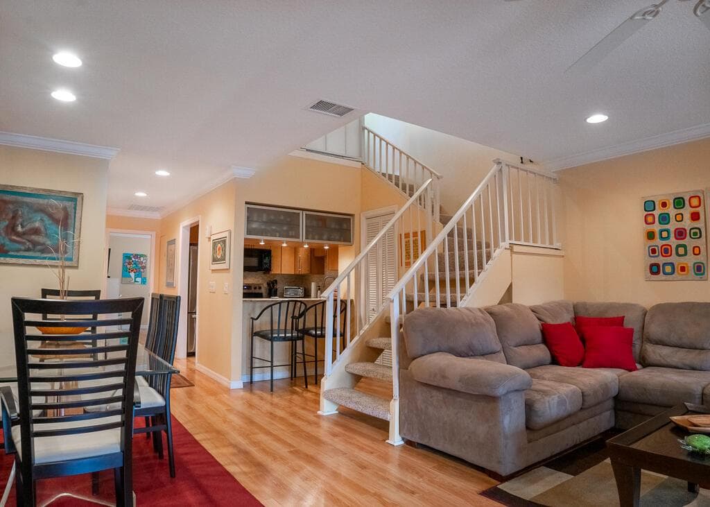 1903 NE Media Avenue photo 2