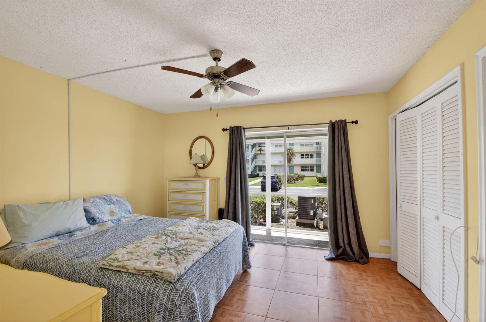 370 Horizon Street E 107 photo 19