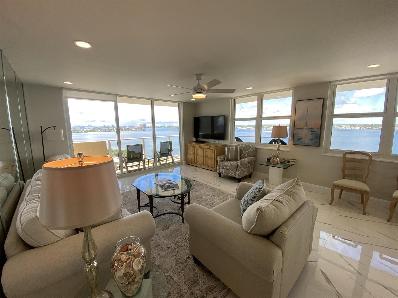 5440 N Ocean Drive 1501 photo 2