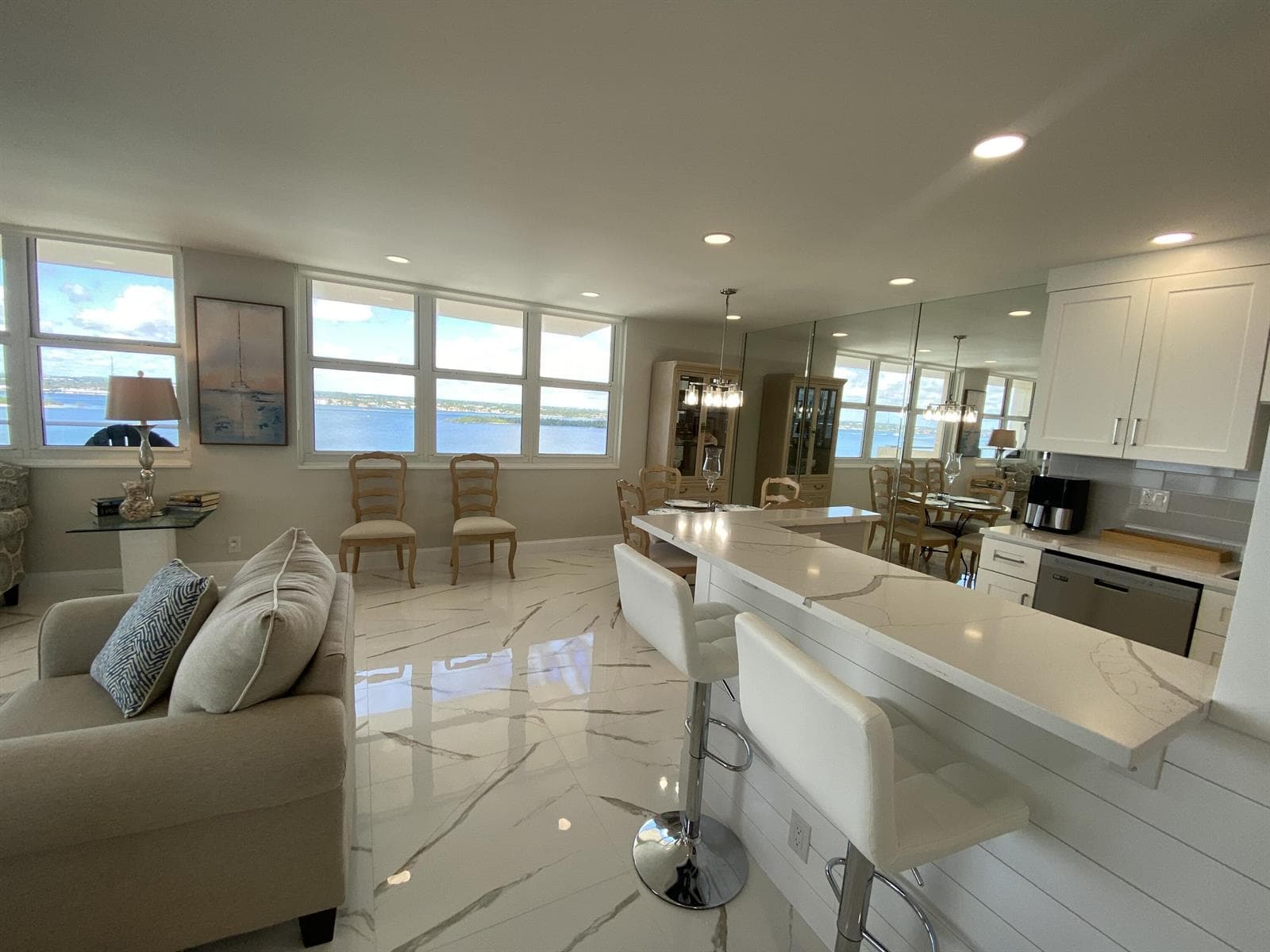5440 N Ocean Drive 1501 photo 3