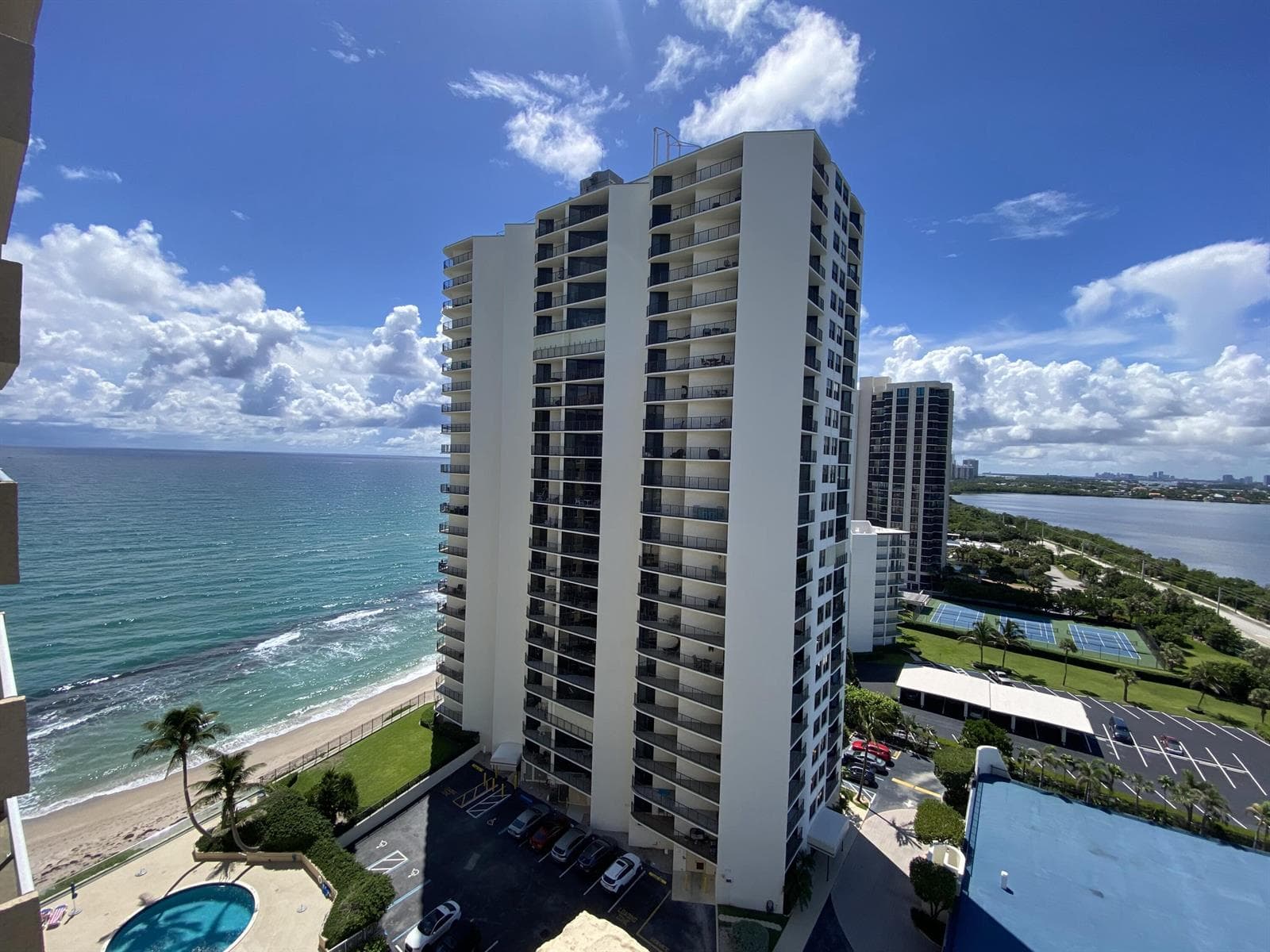 5440 N Ocean Drive 1501 photo 1