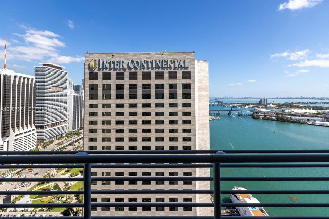 335 BISCAYNE BL 3408 photo 7