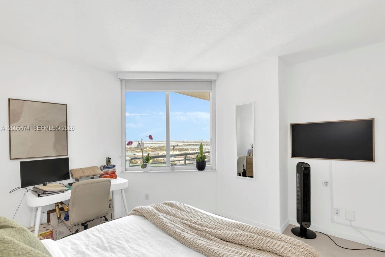 335 BISCAYNE BL 3408 photo 9
