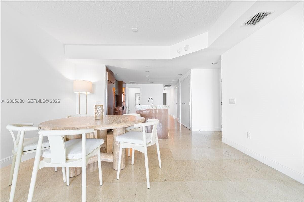3801 Collins Ave 1105 photo 22