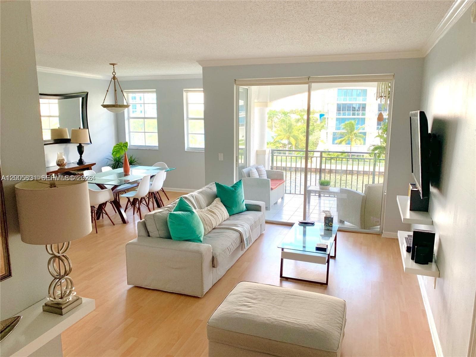 3245 184th St 13403 photo 2