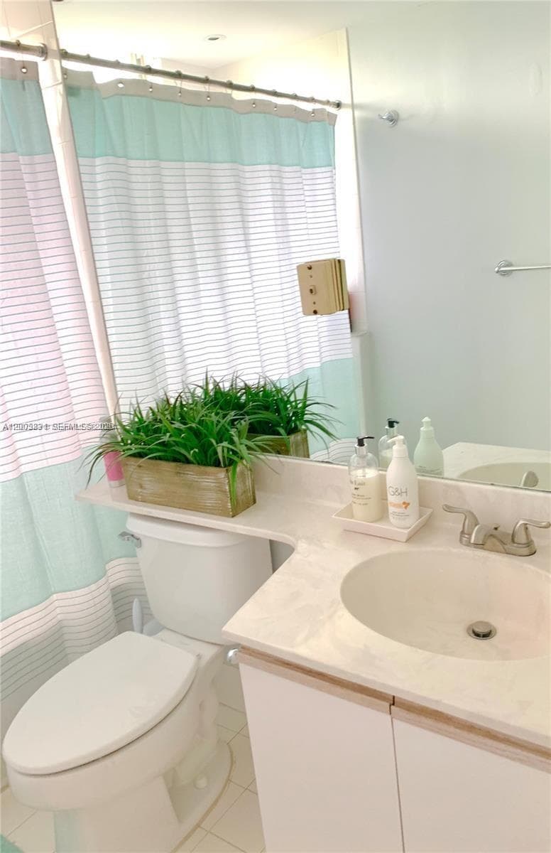 3245 184th St 13403 photo 18