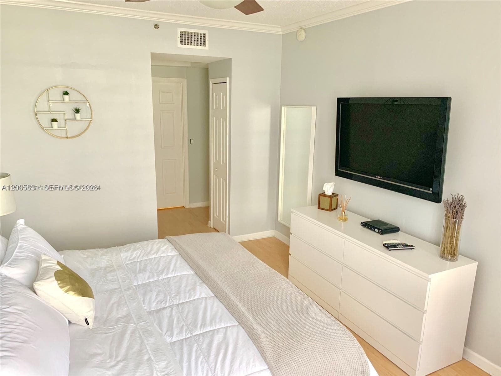 3245 184th St 13403 photo 11