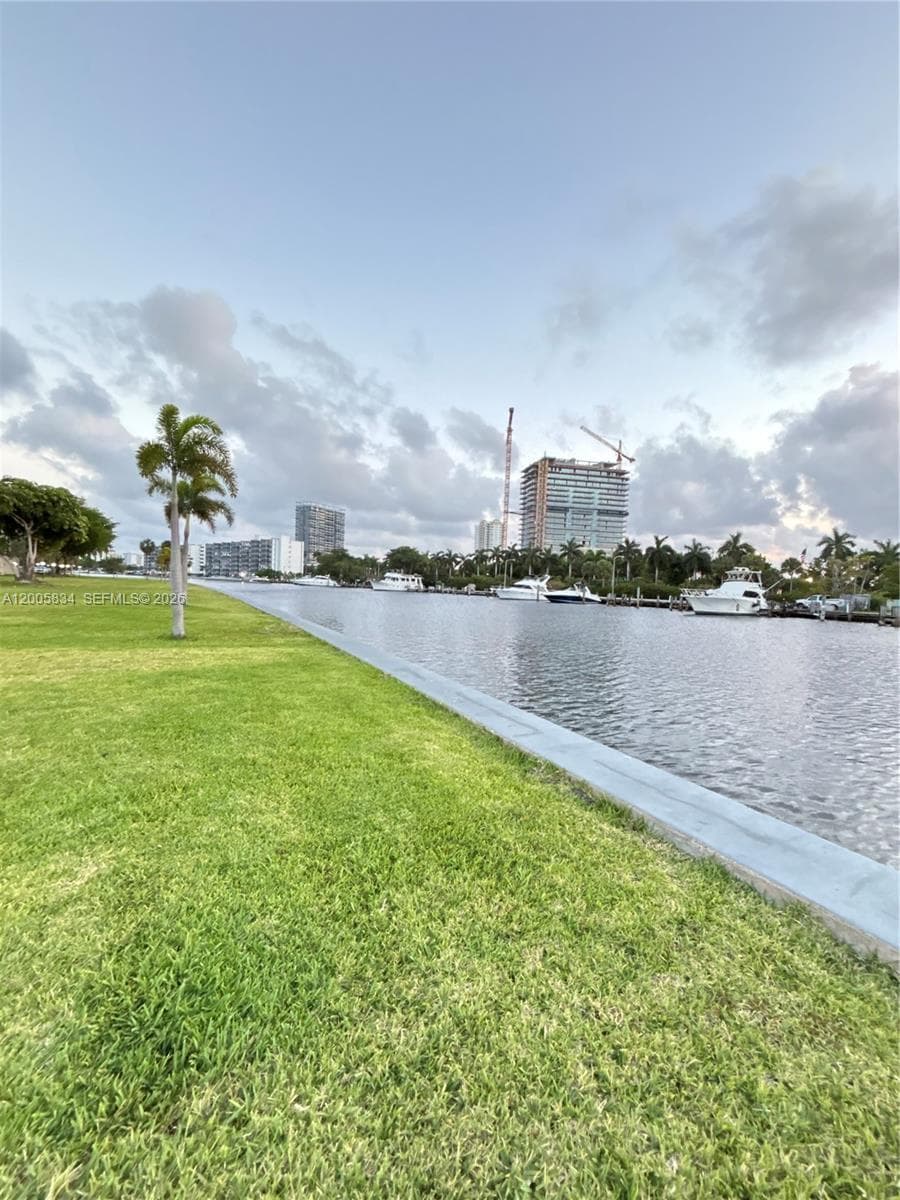 701 Three Islands Blvd 120 photo 23