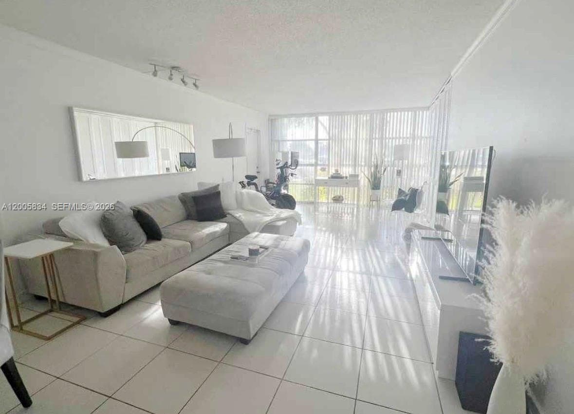 701 Three Islands Blvd 120 photo 11