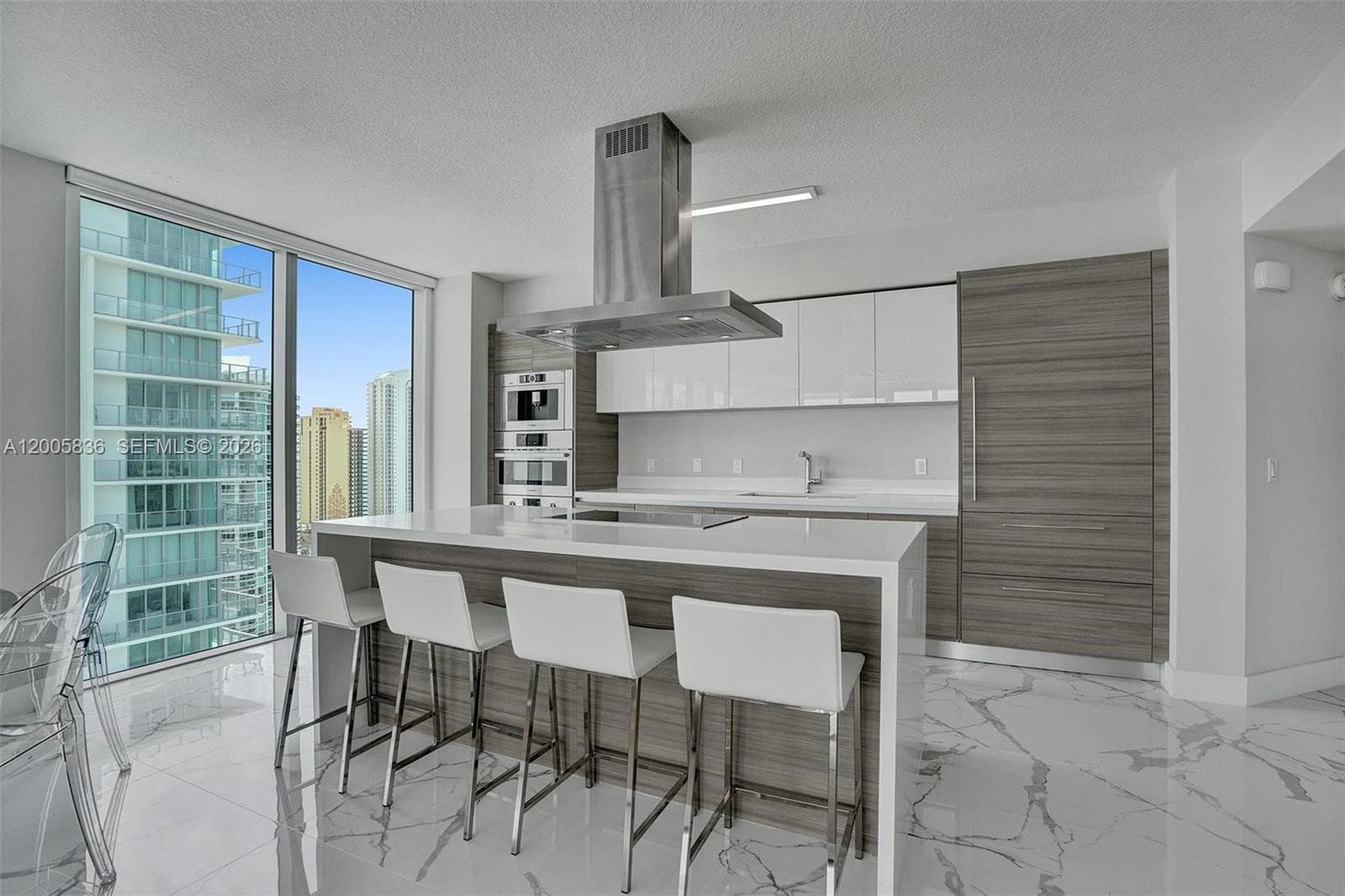 330 Sunny Isles Blvd 5-2207 photo 3