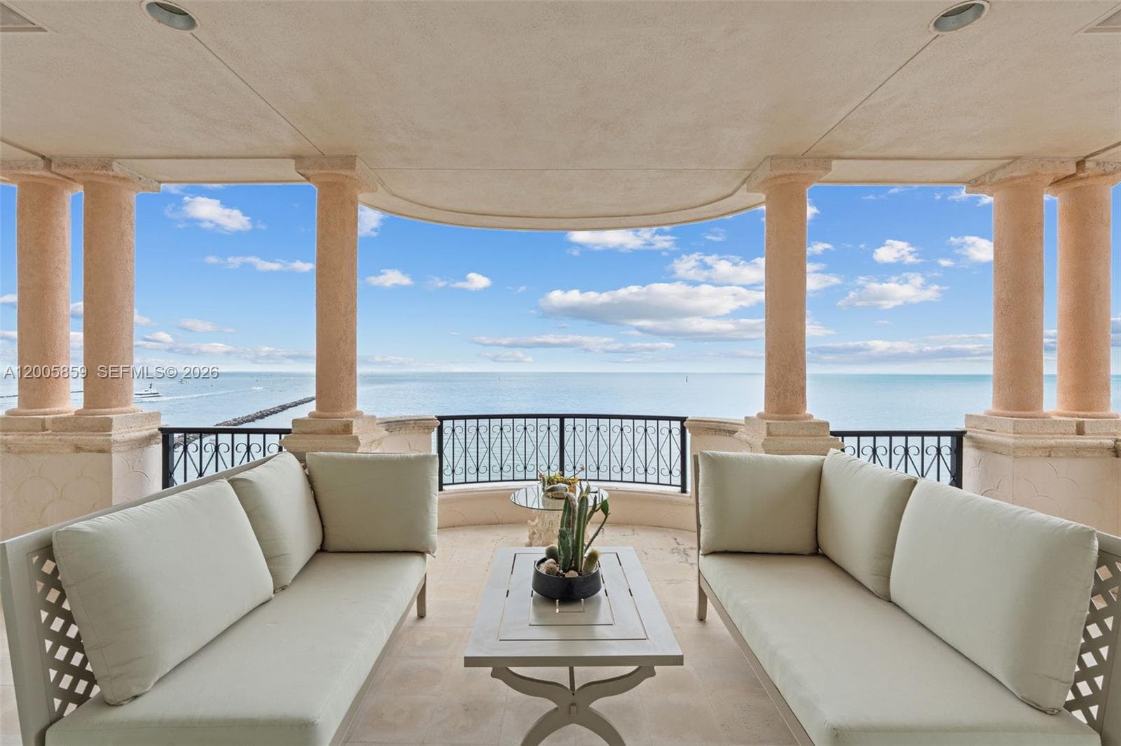 7282 Fisher Island Dr 7282 photo 9