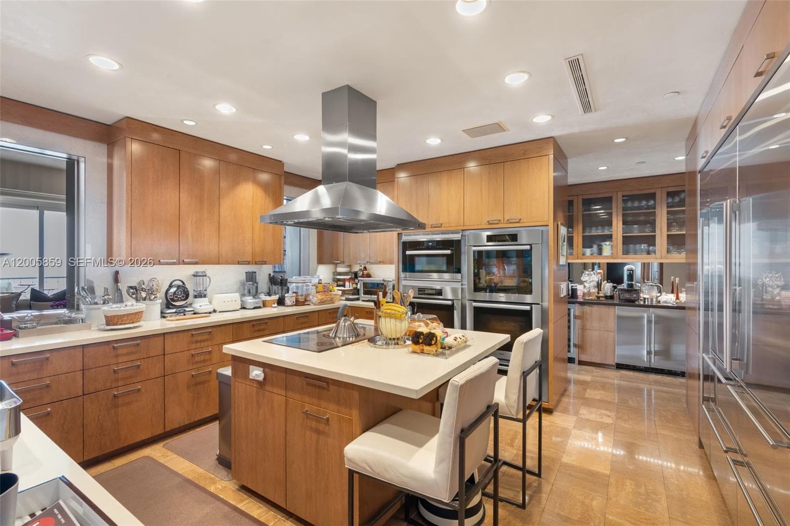 7282 Fisher Island Dr 7282 photo 14