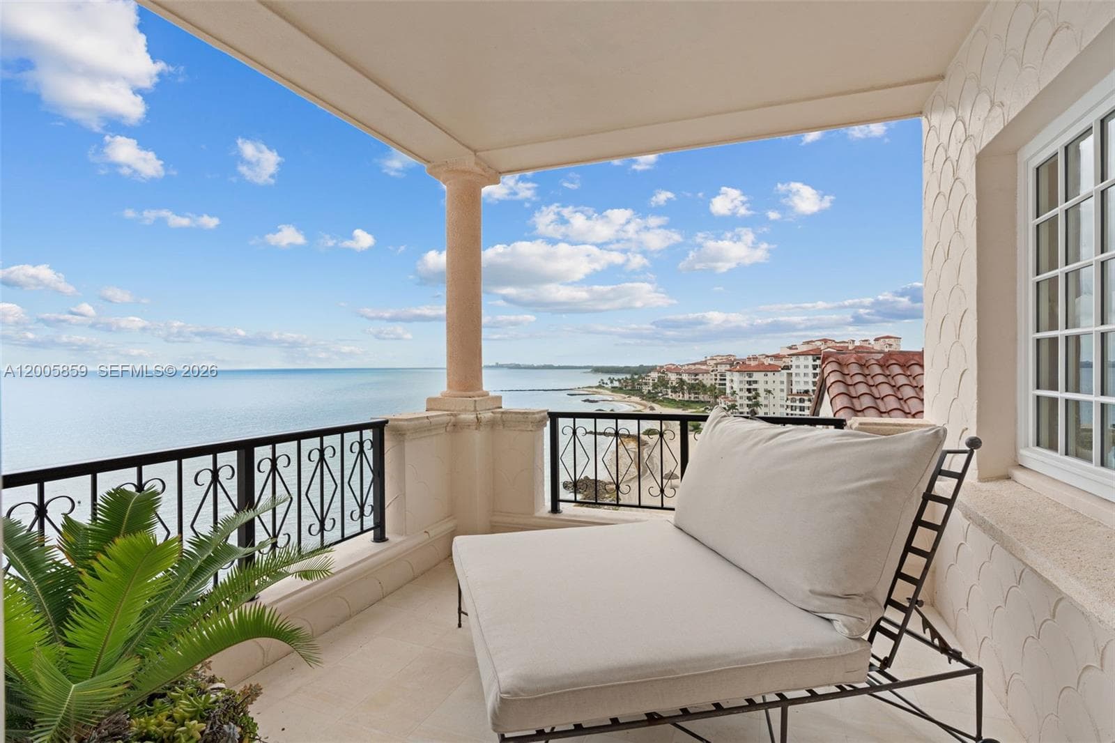7282 Fisher Island Dr 7282 photo 8