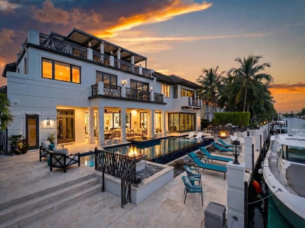 720 Isle Of Palms Dr photo 1