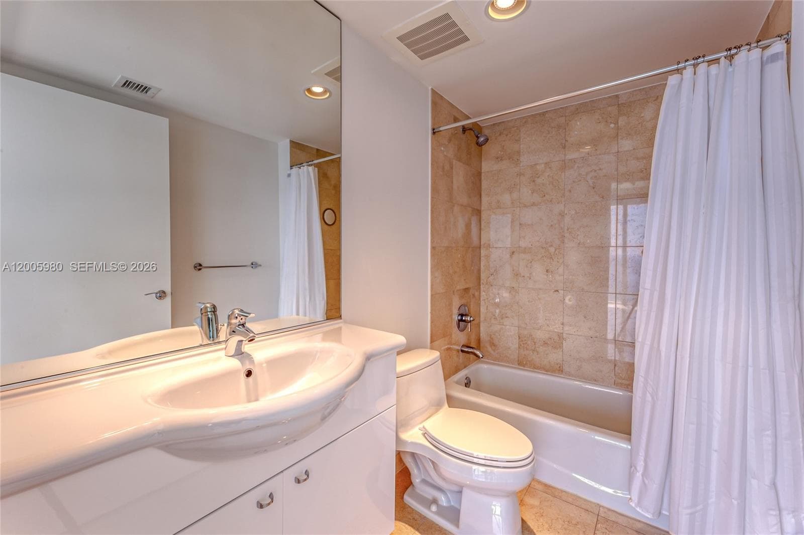 1830 Ocean Dr 4601 photo 22