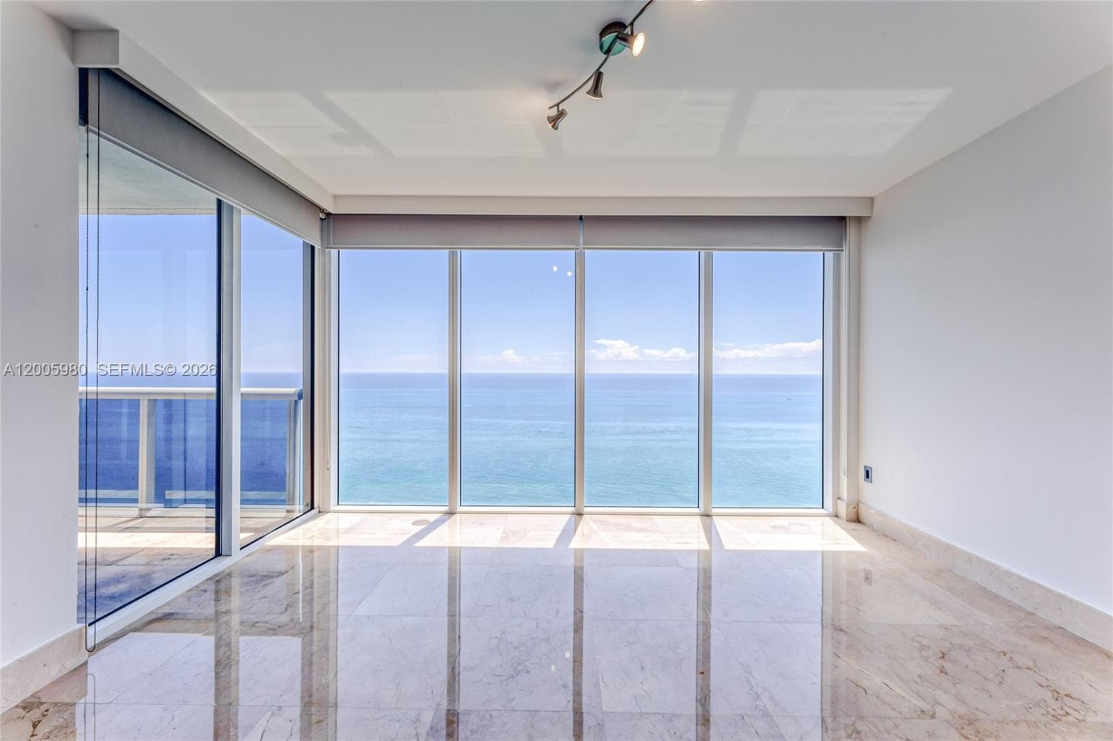 1830 Ocean Dr 4601 photo 9