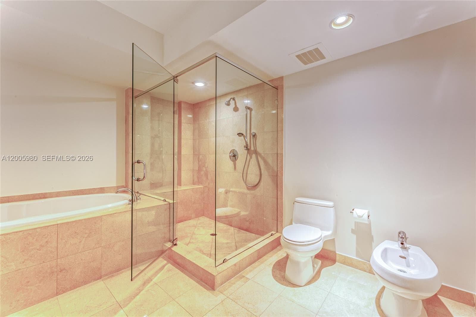 1830 Ocean Dr 4601 photo 10