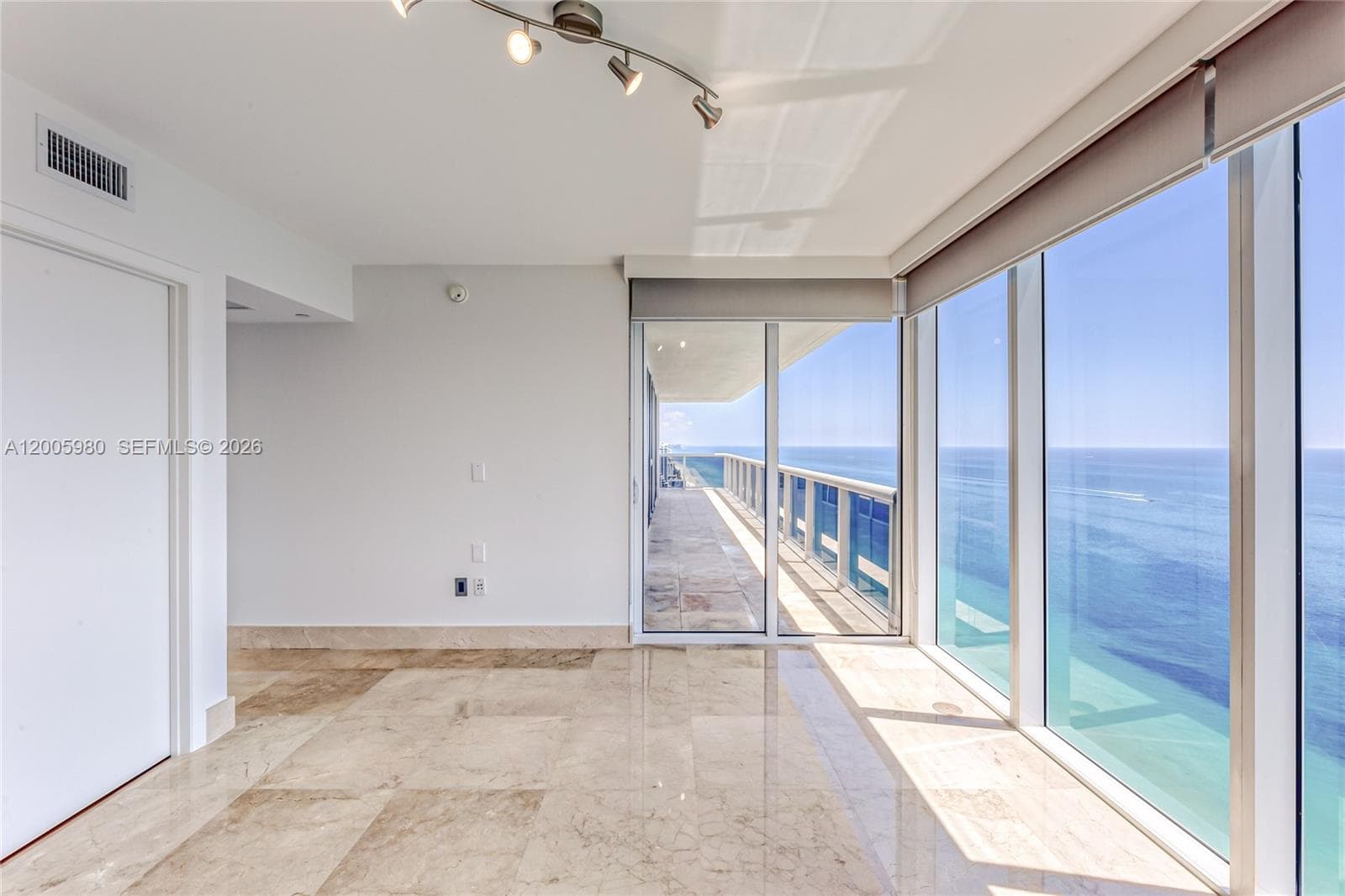 1830 S Ocean Dr 4601 photo 15