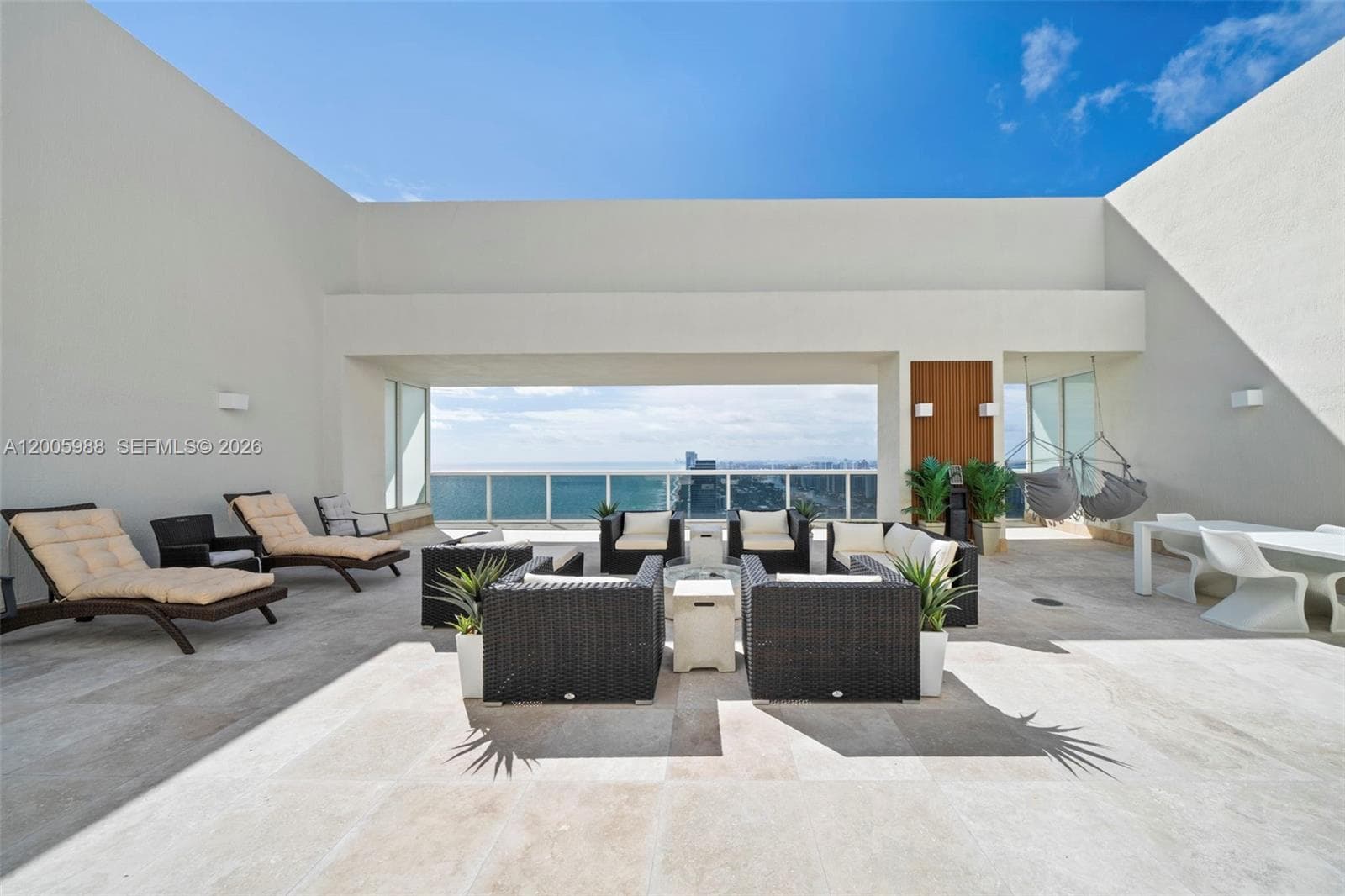 1830 Ocean Dr 5103 photo 1