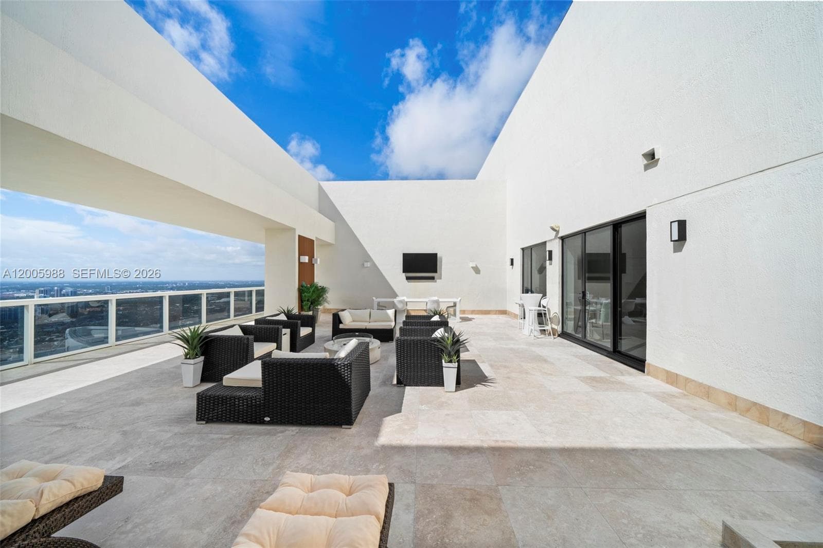 1830 Ocean Dr 5103 photo 19