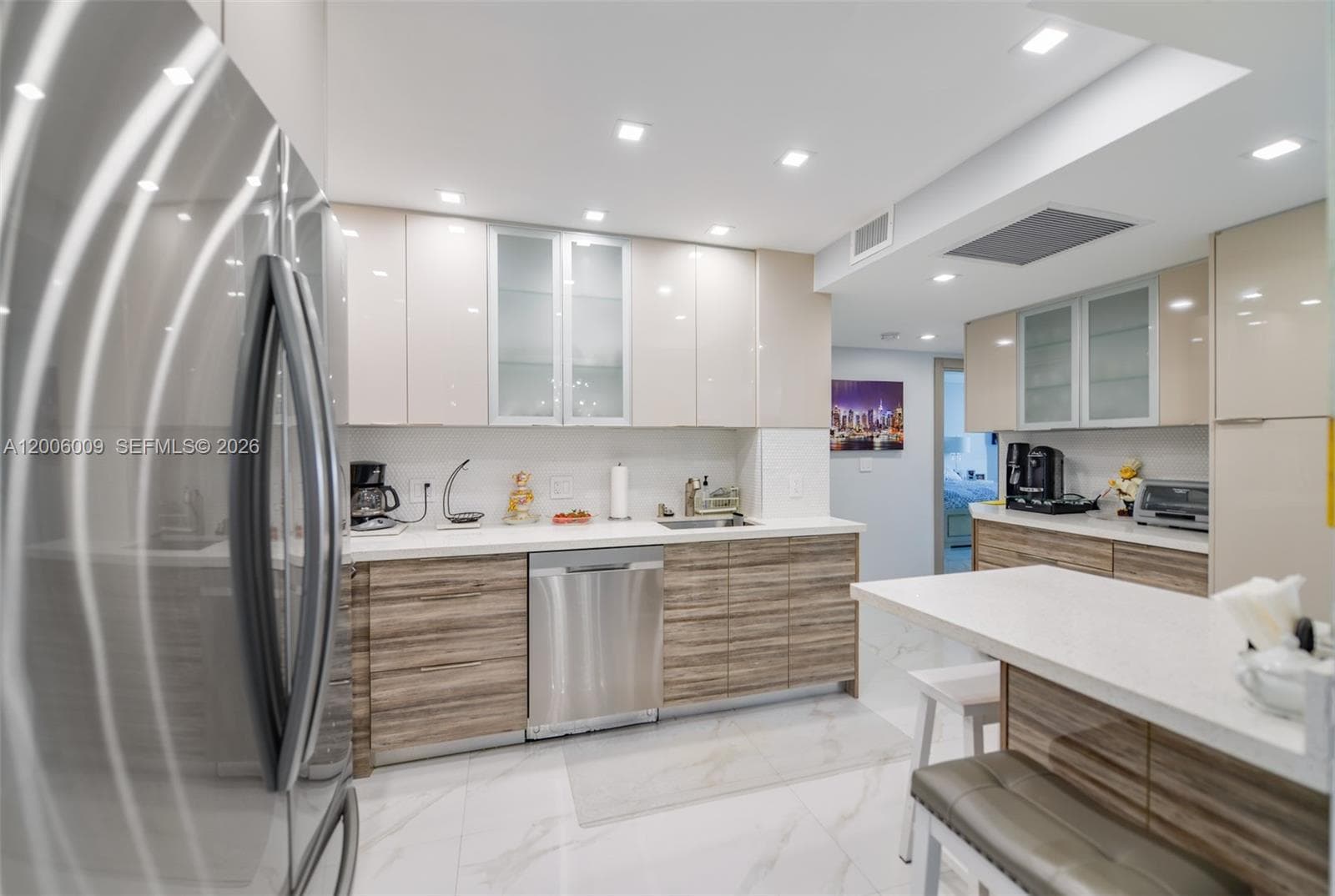 1980 Ocean Dr PHG photo 11