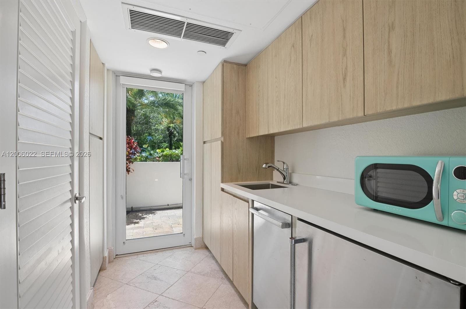 100 POINTE CABANA 14 photo 3