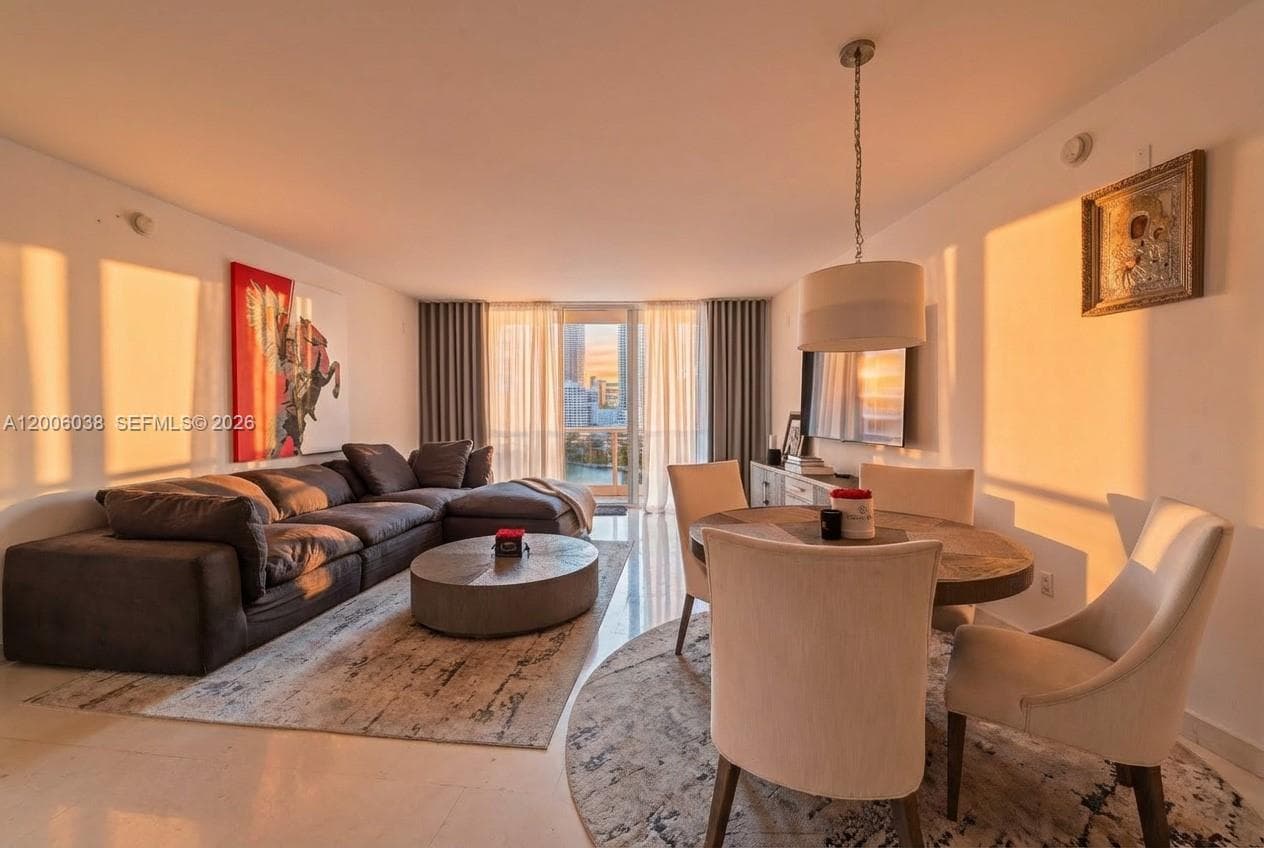 901 Brickell Key Blvd 1009 photo 2