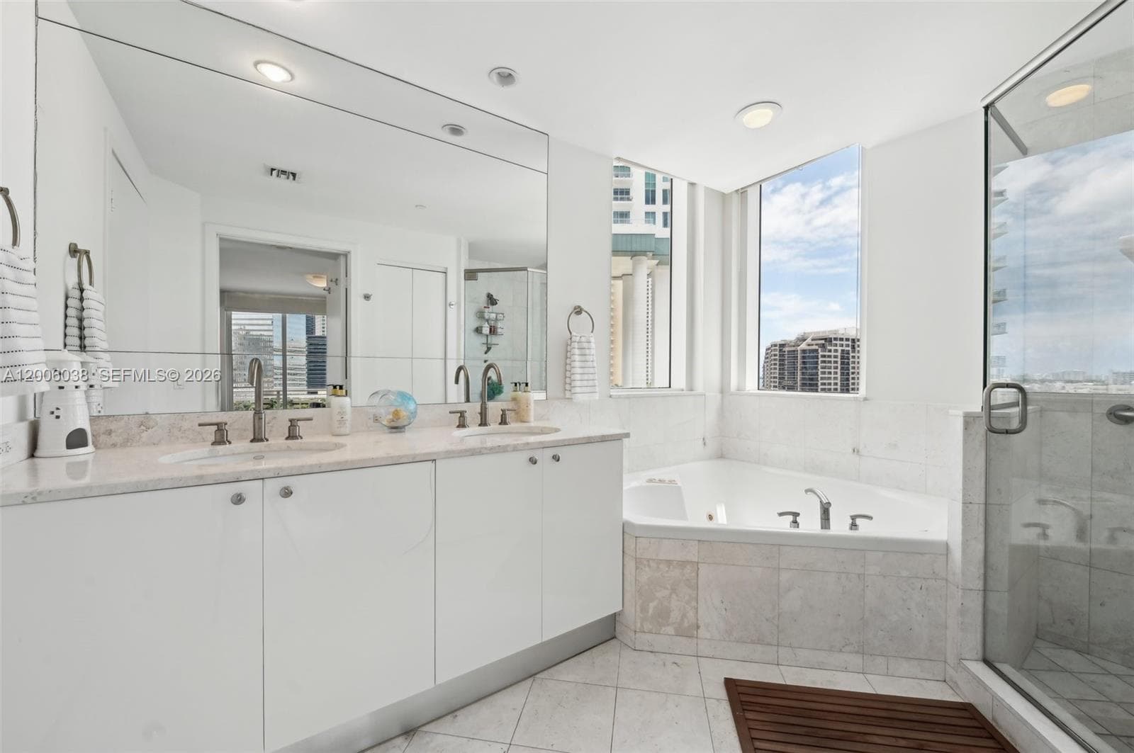 901 Brickell Key Blvd 1009 photo 13