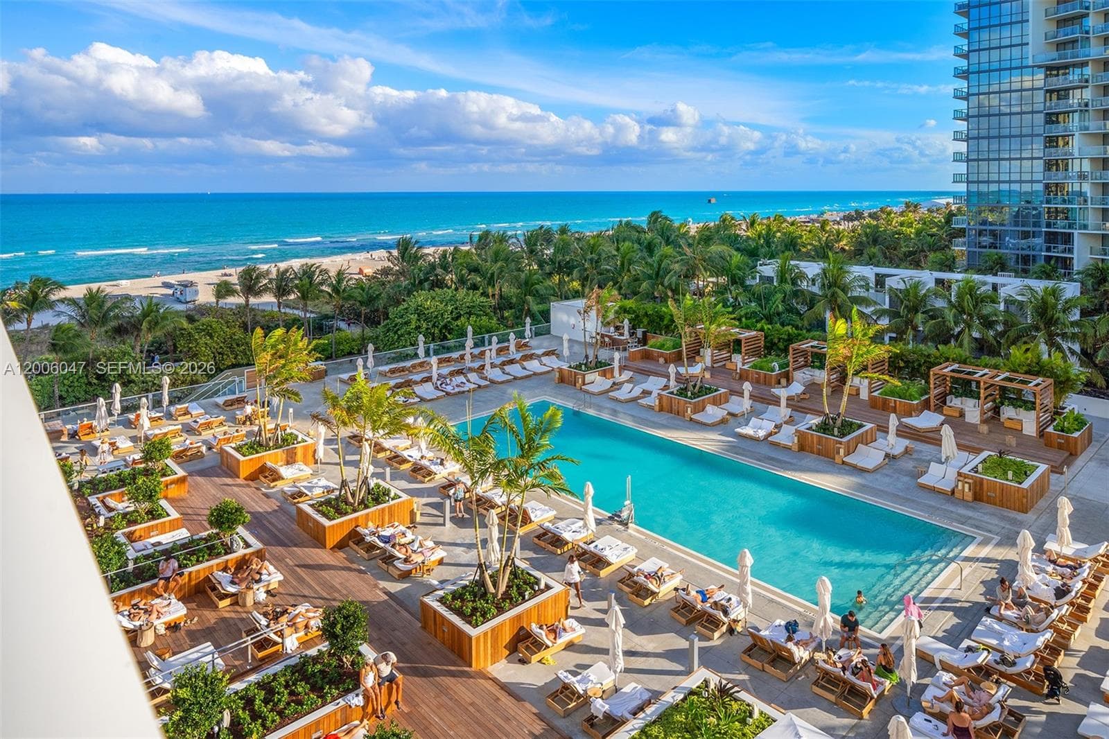 2301 Collins Ave 840 photo 9