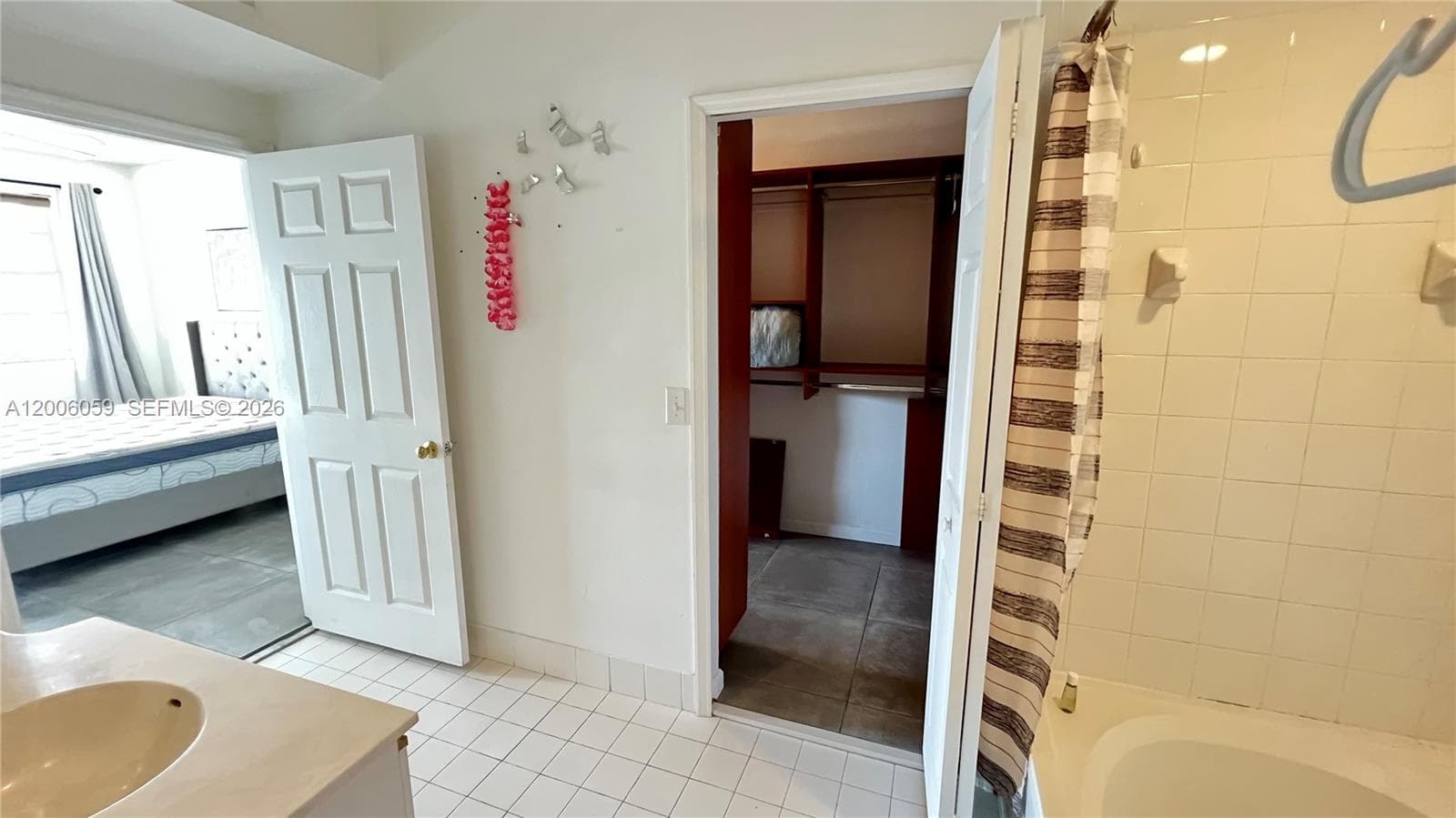 3255 184th St 12408 photo 18