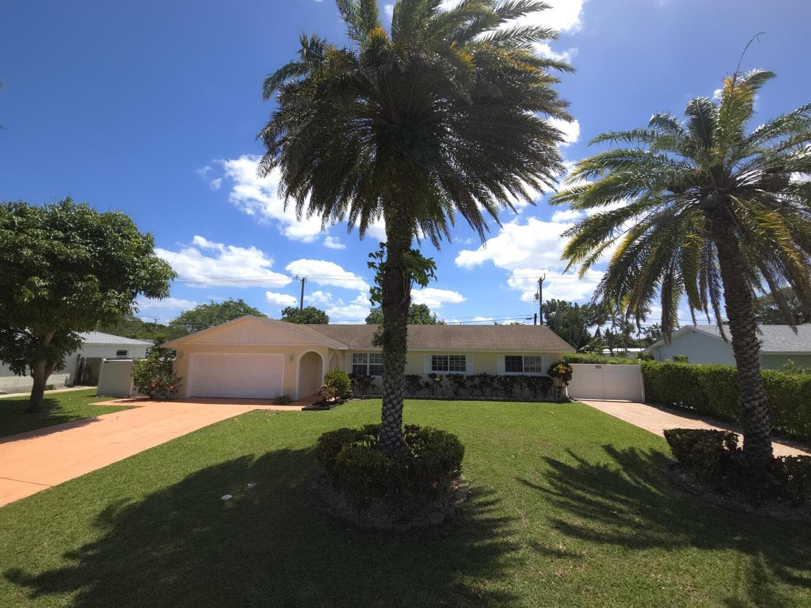 4554 Franwood Drive photo 1